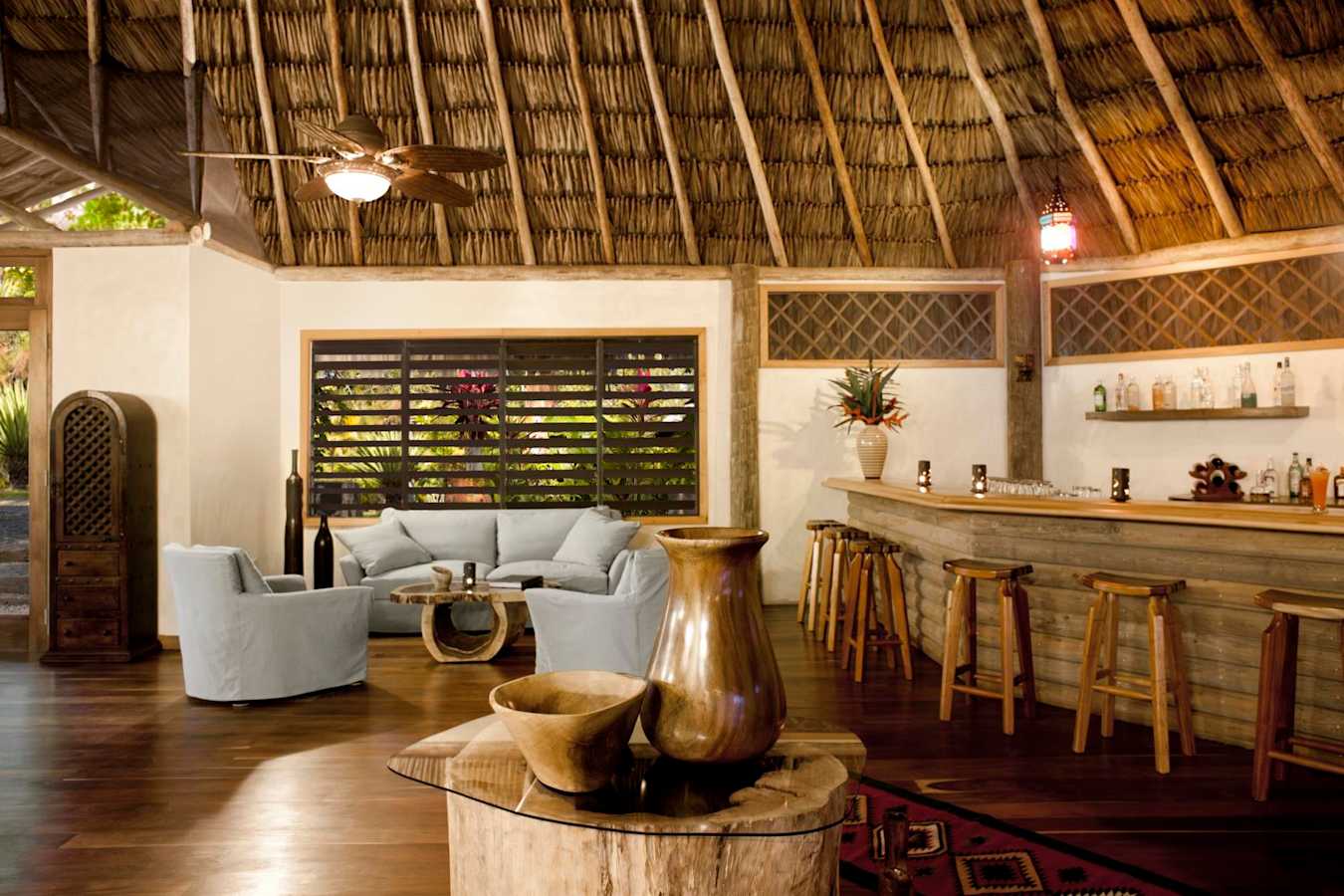 Bar area - Gaia River Lodge