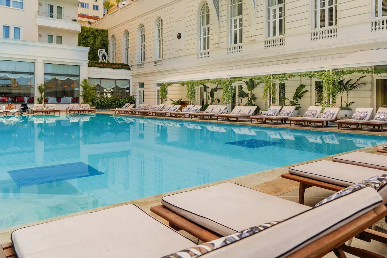 Swimming pool - Copacabana Palace 
