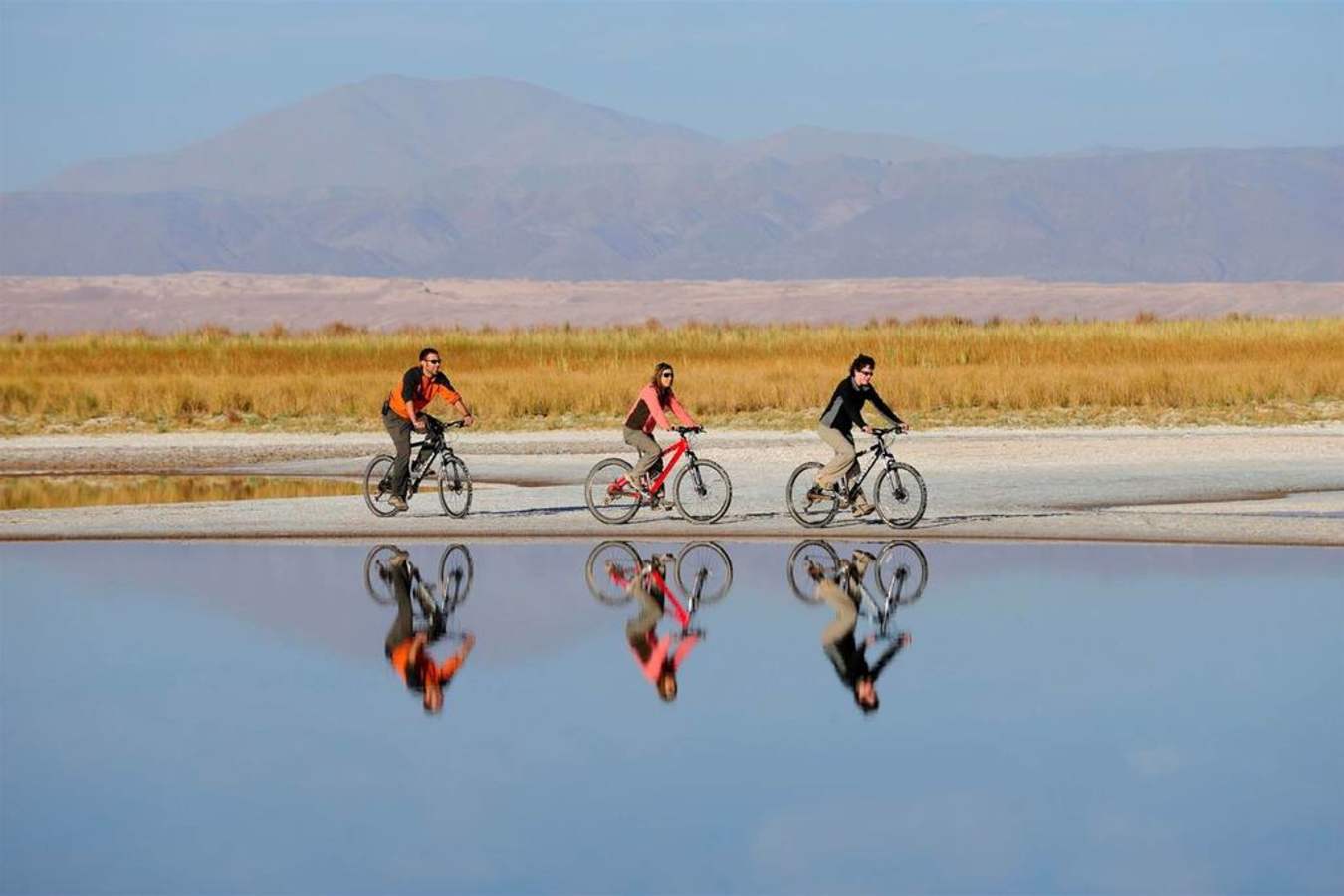 Mountain biking  - Explora Atacama Hotel de Larache