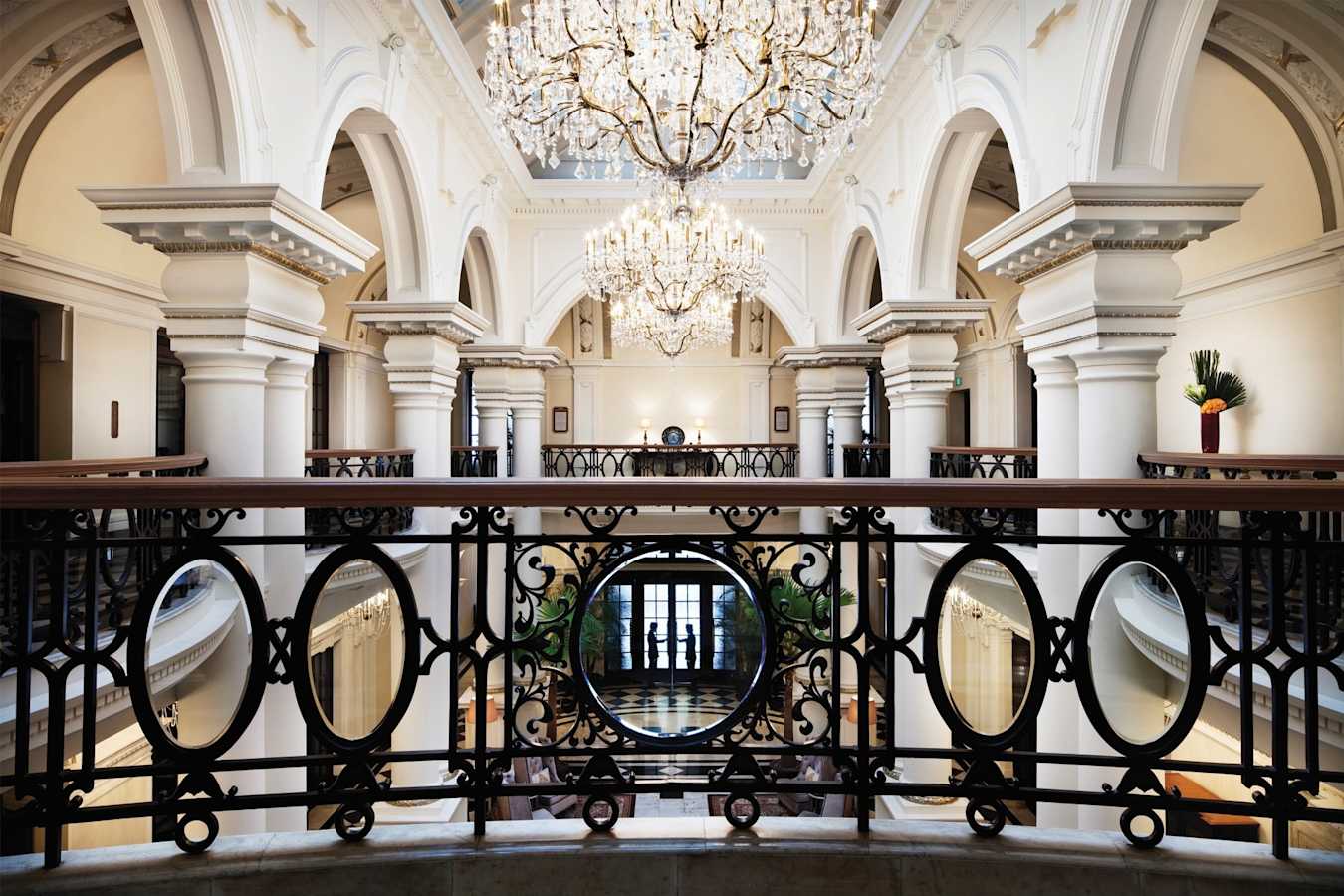 Club Lobby - Waldorf Astoria Shanghai