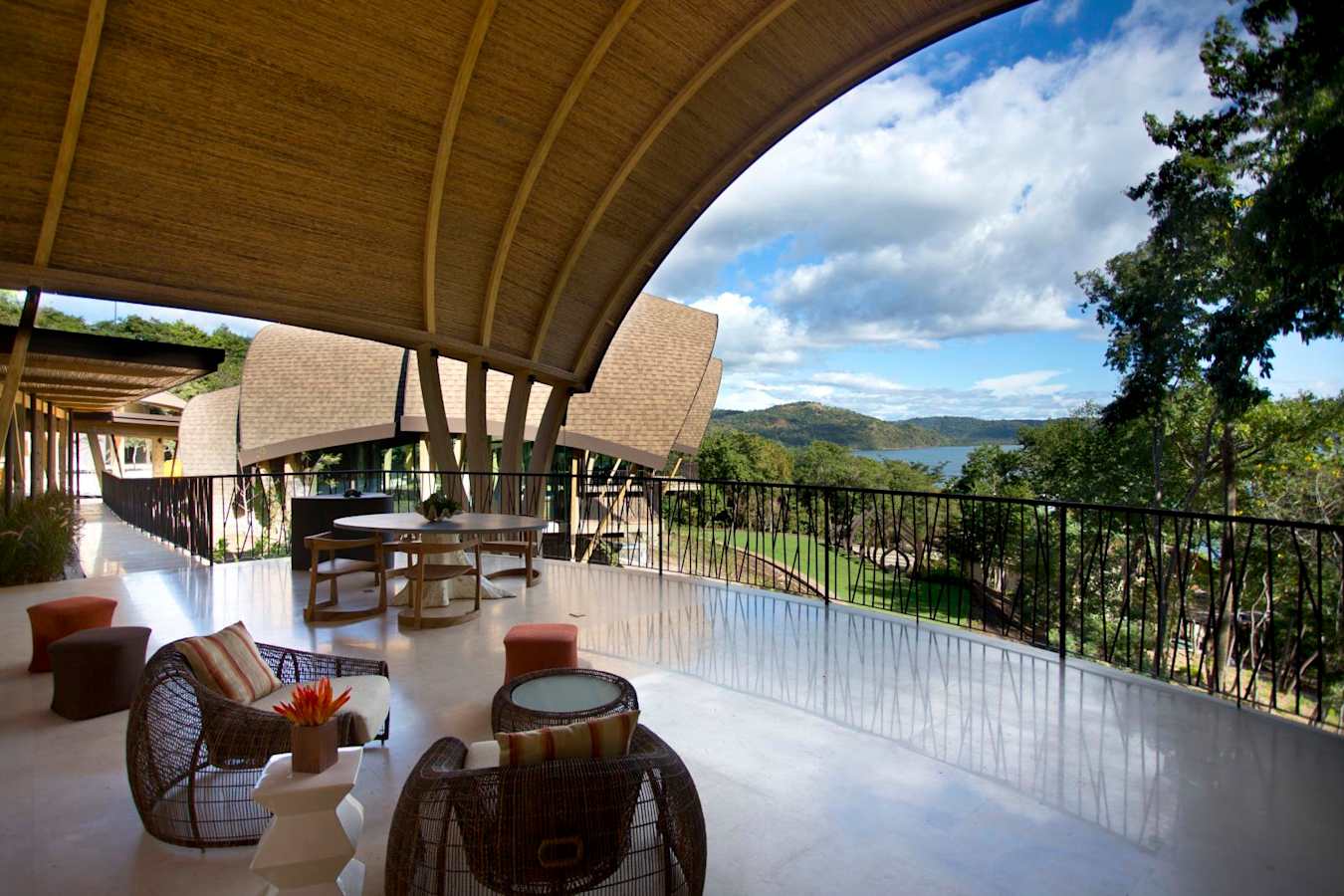 Lounge and studios - Andaz Peninsula Papagayo Resort