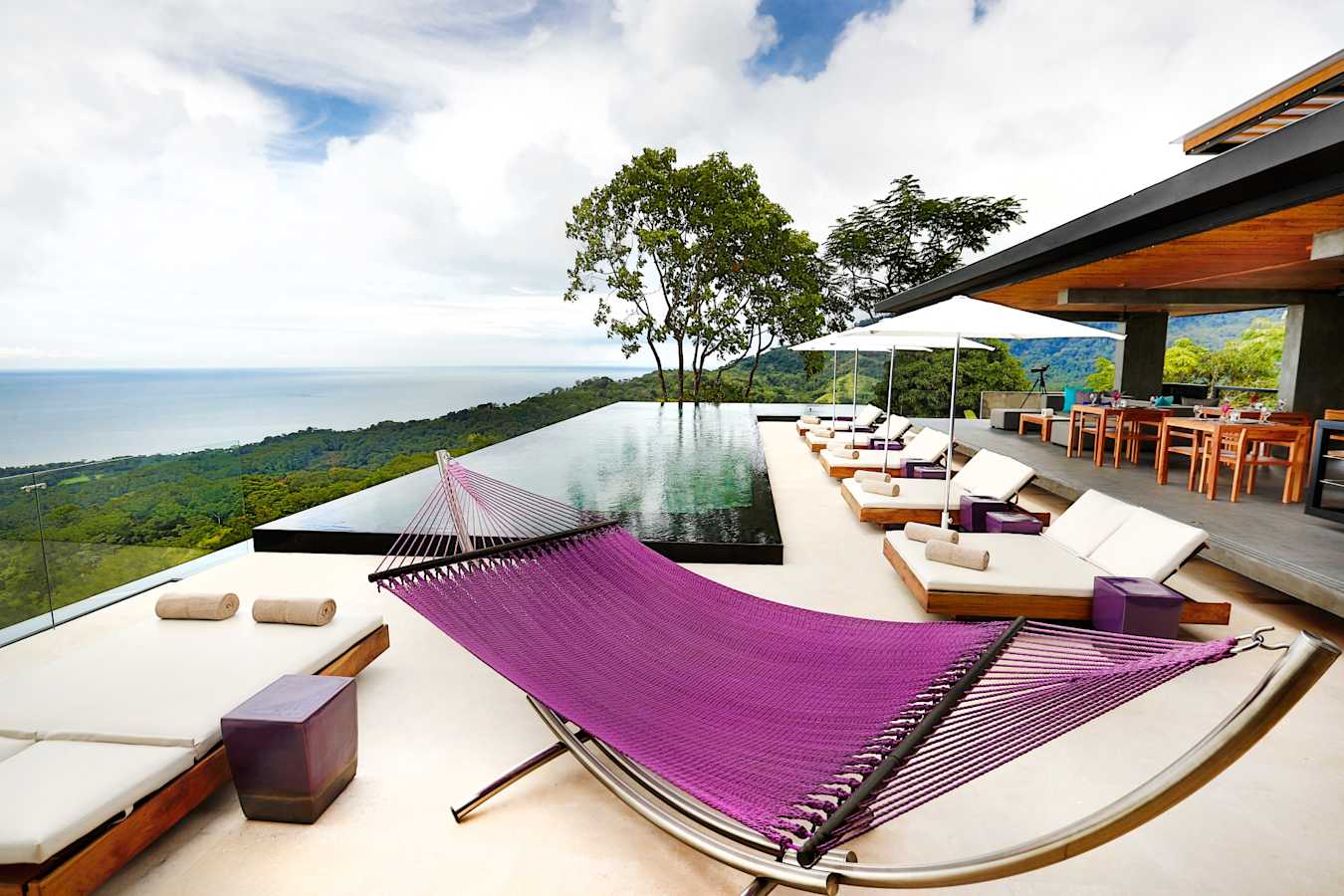 The pool - Kura Design Villas