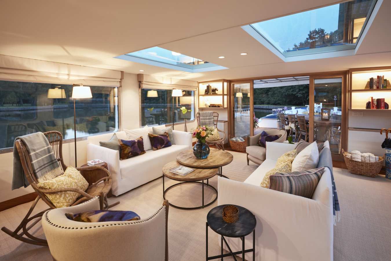 Lilas Guest Lounge - Belmond Afloat in France 