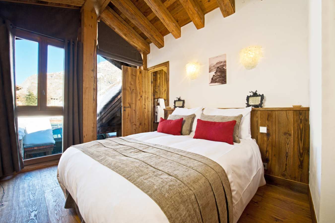 Double Bedroom 
