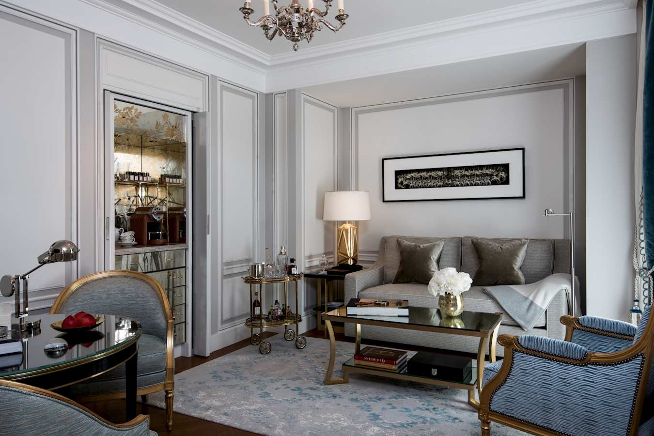 Premier Suite living room - Hotel de Crillon, A Rosewood Hotel
