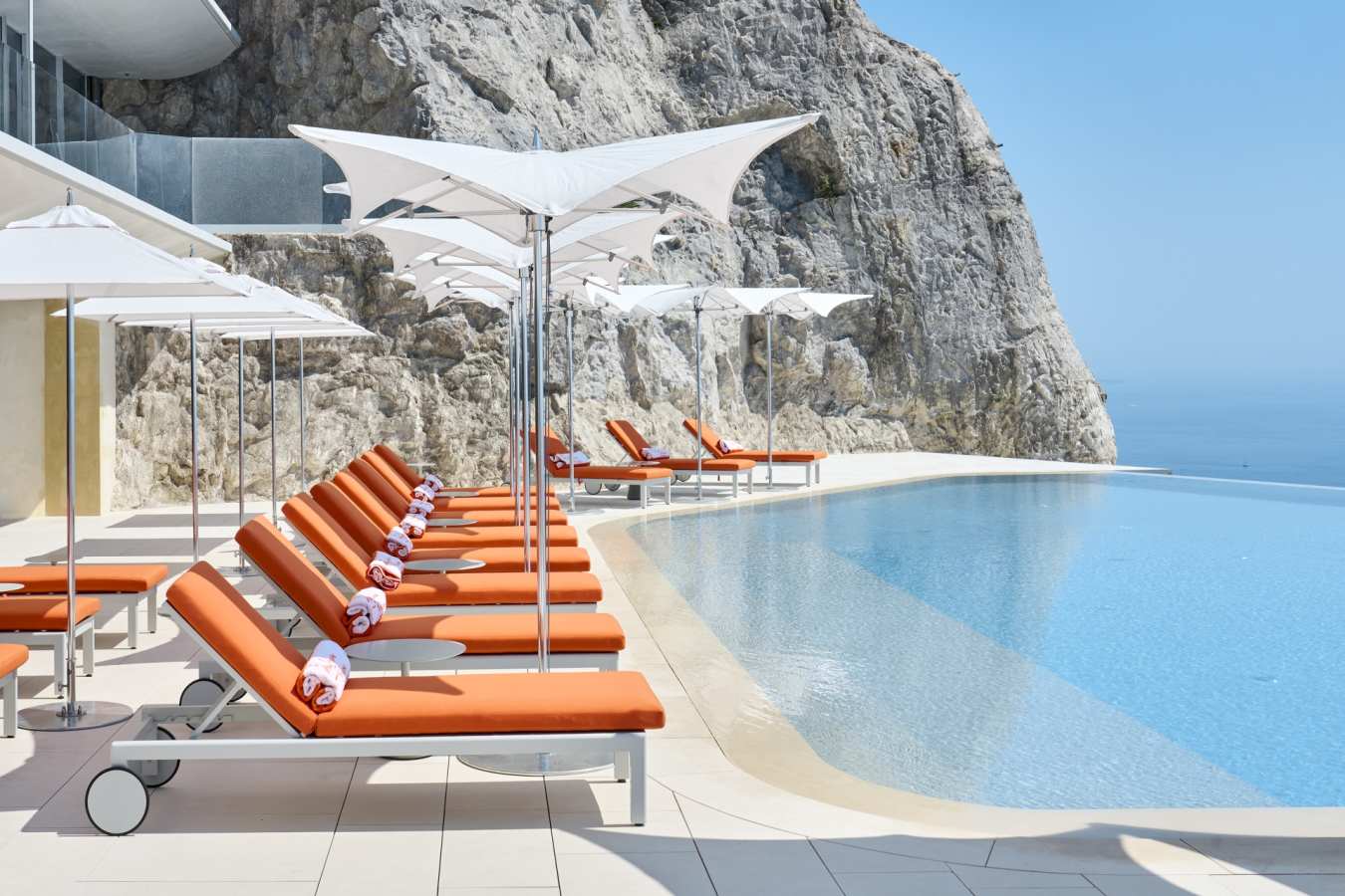 Pool area 