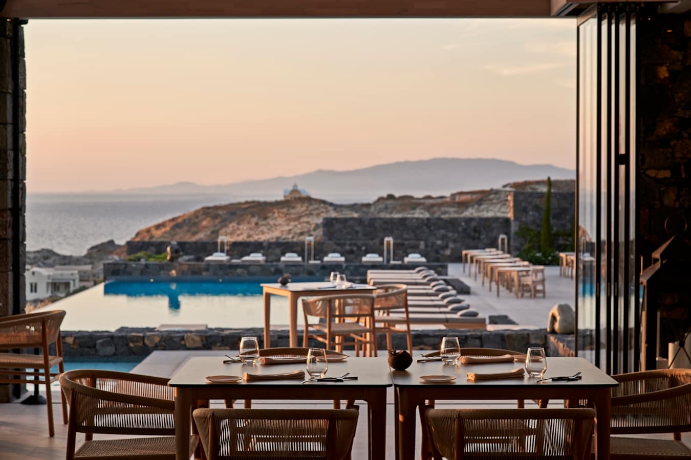 Elements Restaurant Bar  