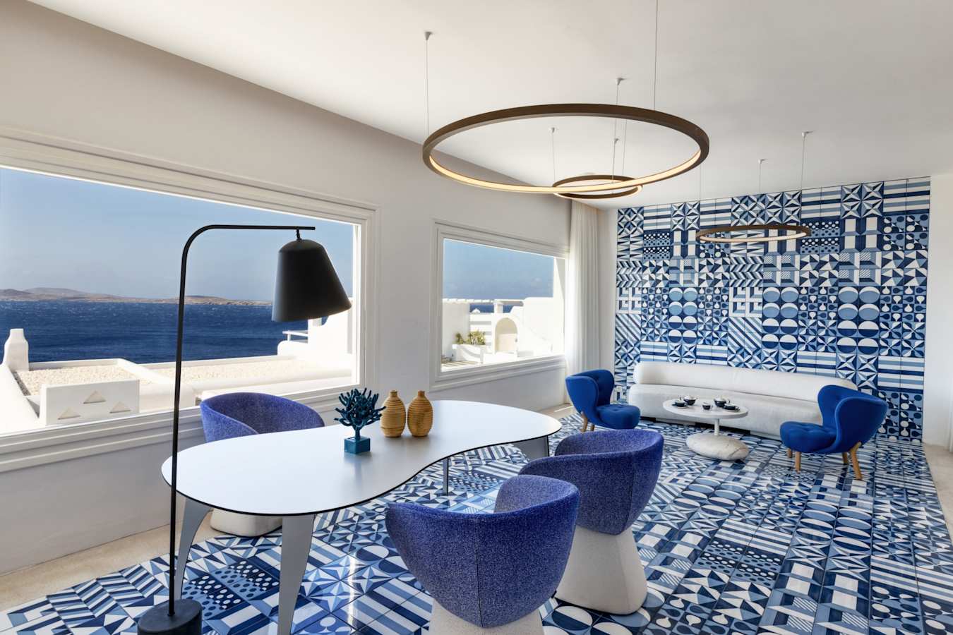 VIP Lounge 
