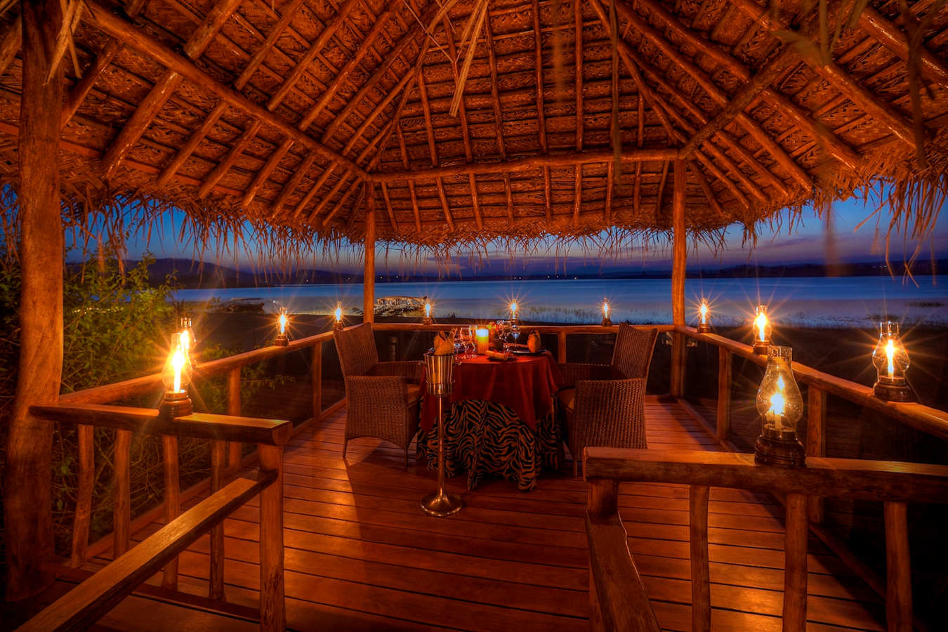 Romantic Dining - Evolve Back Kuruba Safari Lodge
