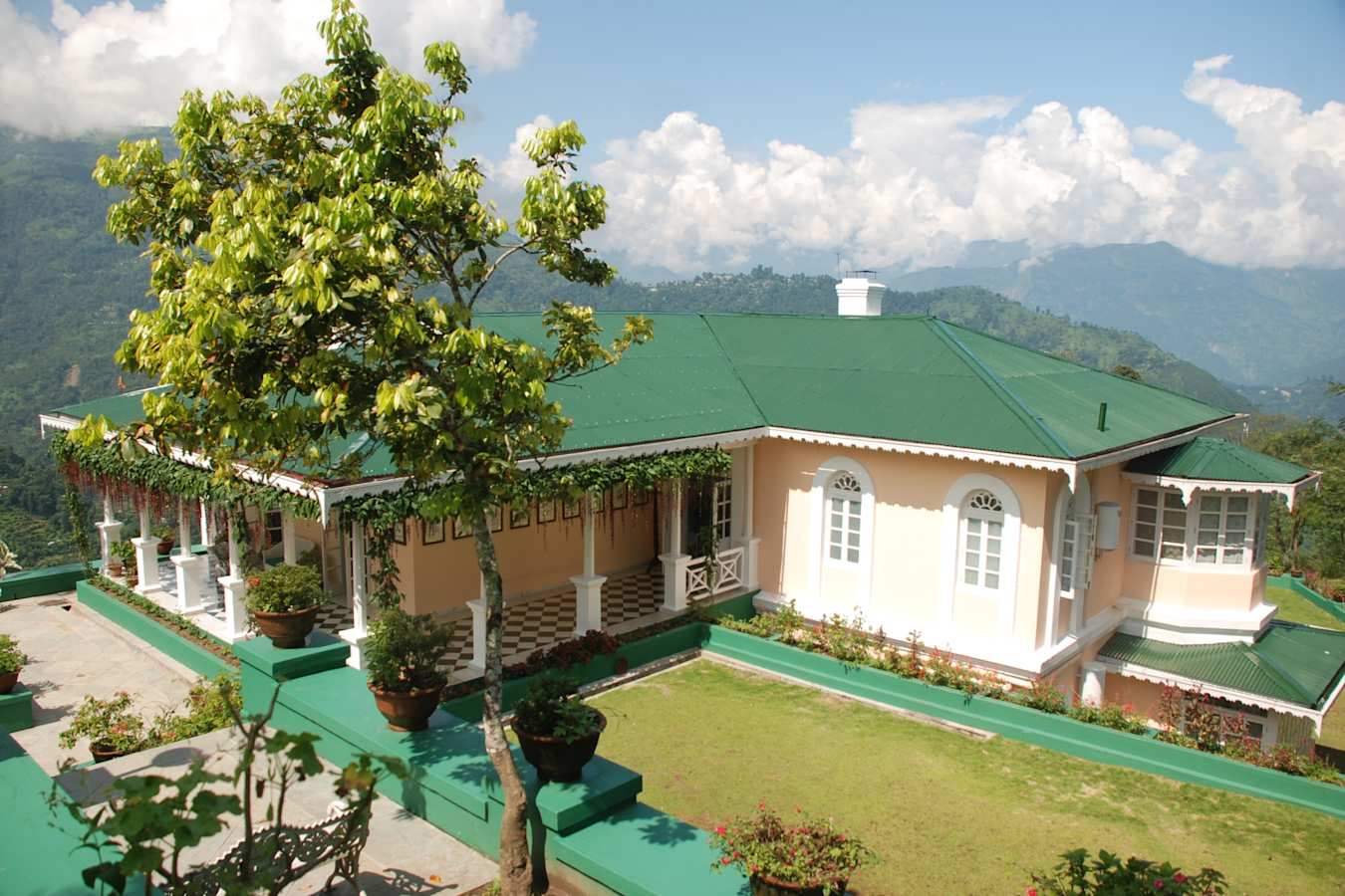 Exterior - The Glenburn Tea Estate