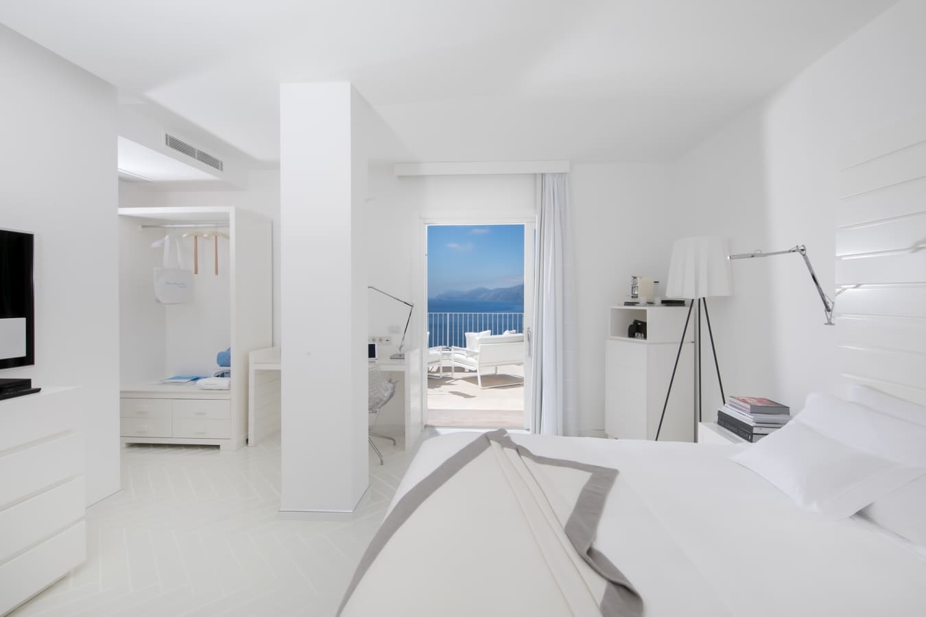 Grand Deluxe Room 
