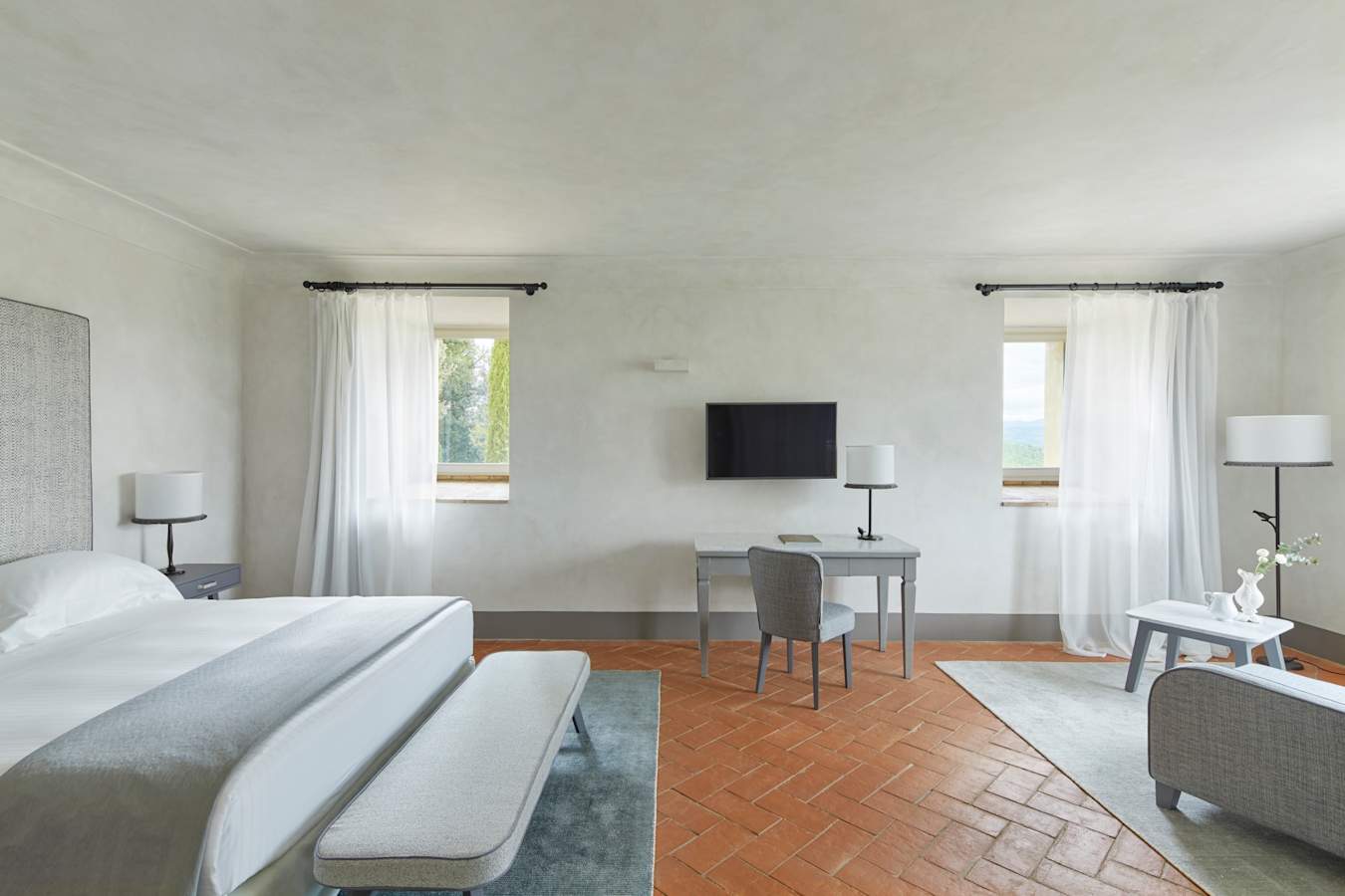 COMO Suite Master Bedroom 