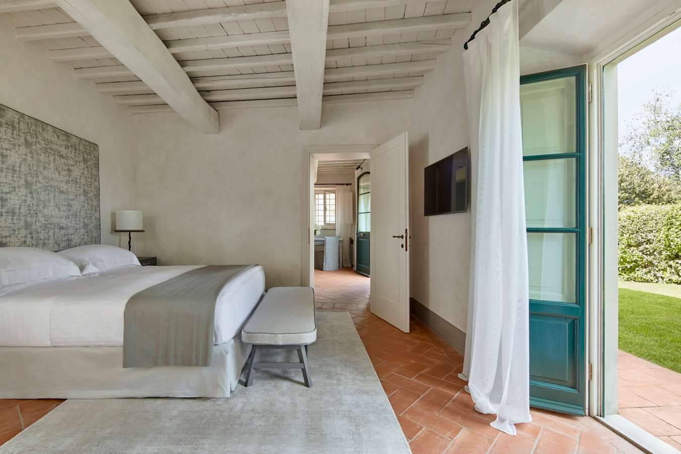 Tavarnelle Suite Bedroom 