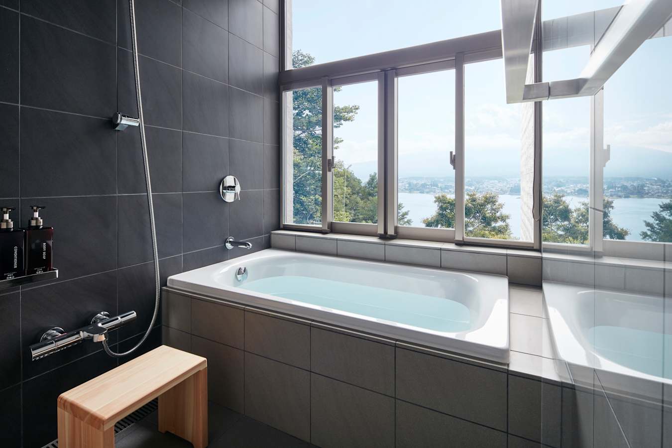 Bathroom - Credit Hoshinoya Fuji