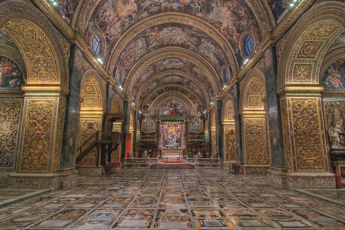 St Johns Co Cathedral Interio 