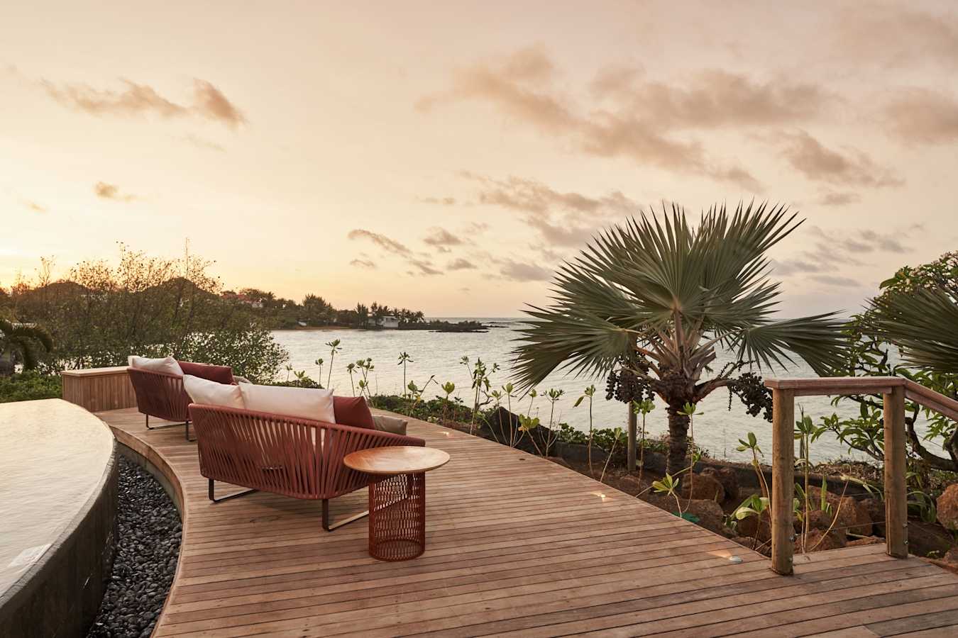 Peninsula Pool - Paradise Cove Hotel  Spa  