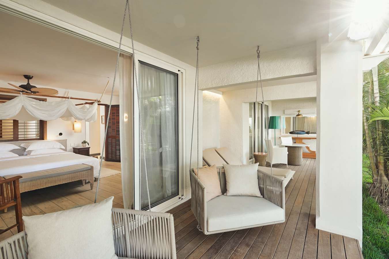 Senior Suite - Paradise Cove Hotel  Spa 
