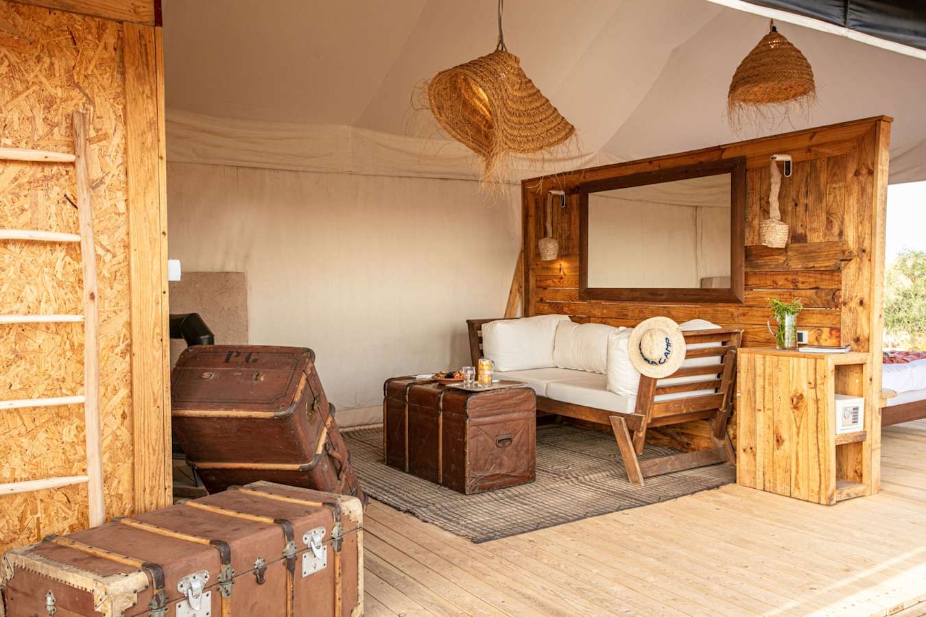 Inara Suite Lounge 