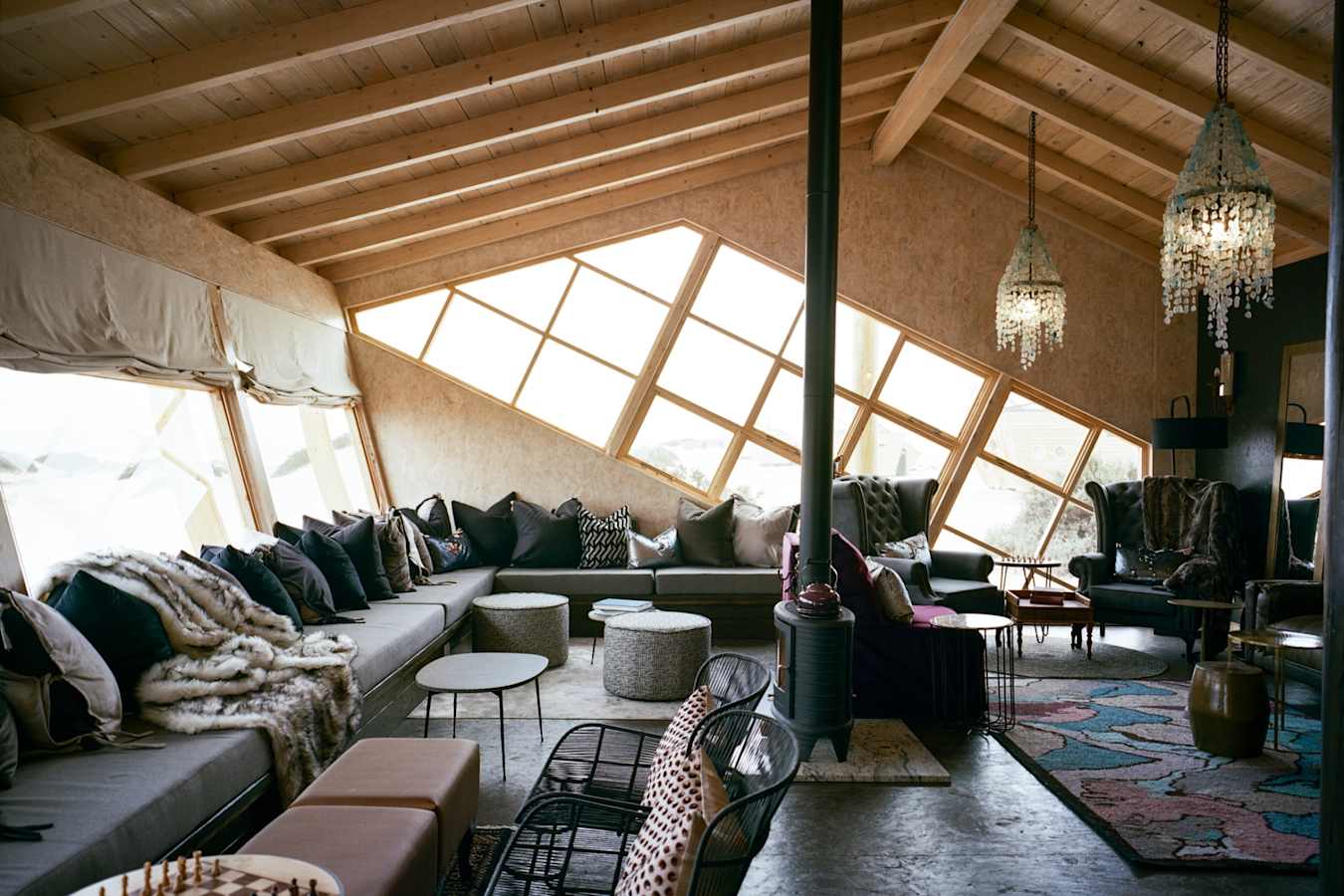 Main Area - Shipwreck Lodge