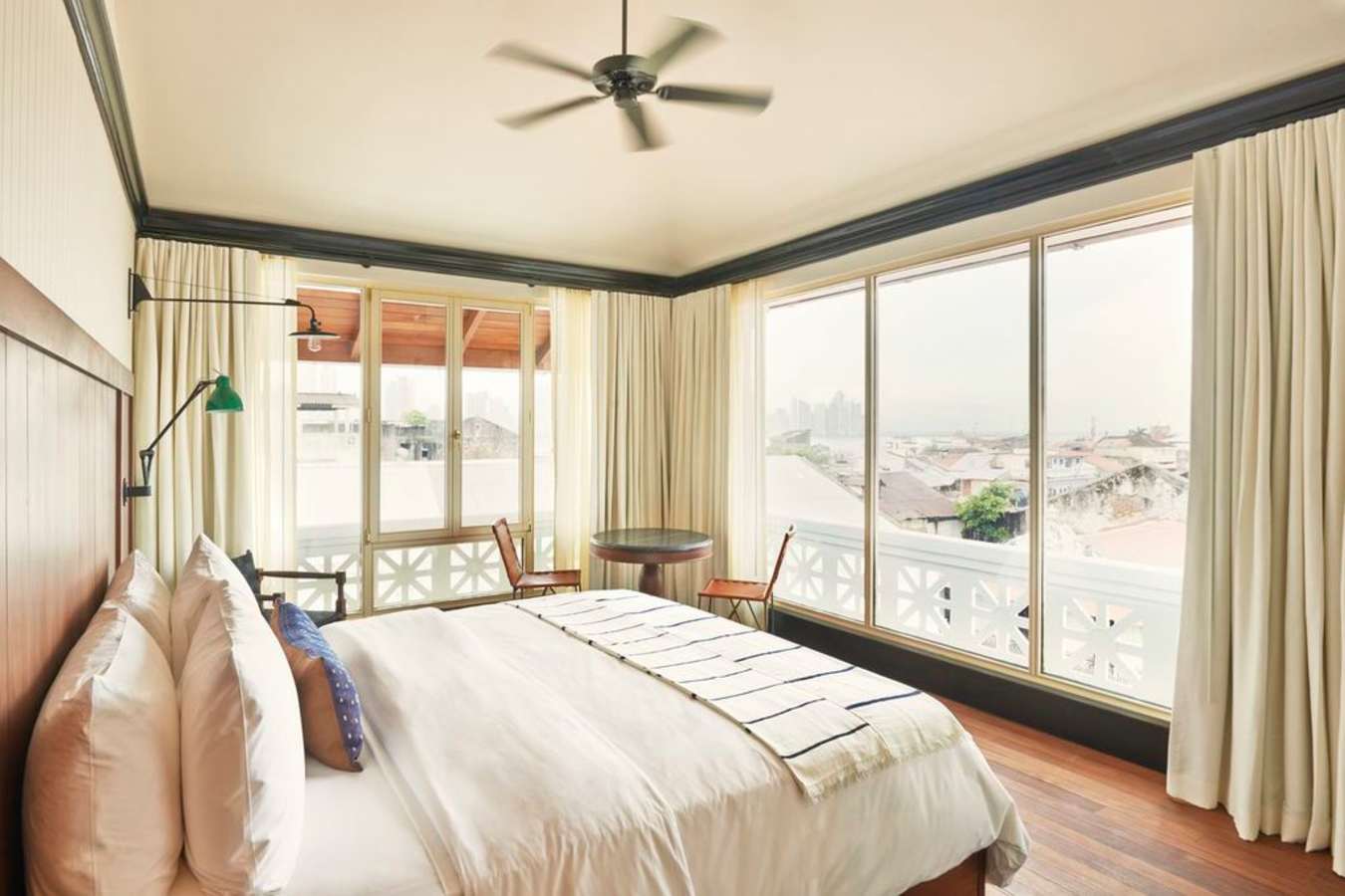 Beautiful guest rooms - American Trade Hotel