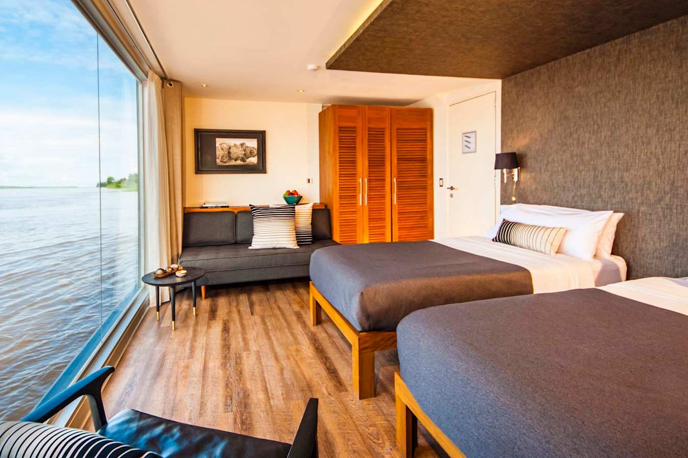 Twin Suite - Aria Amazon