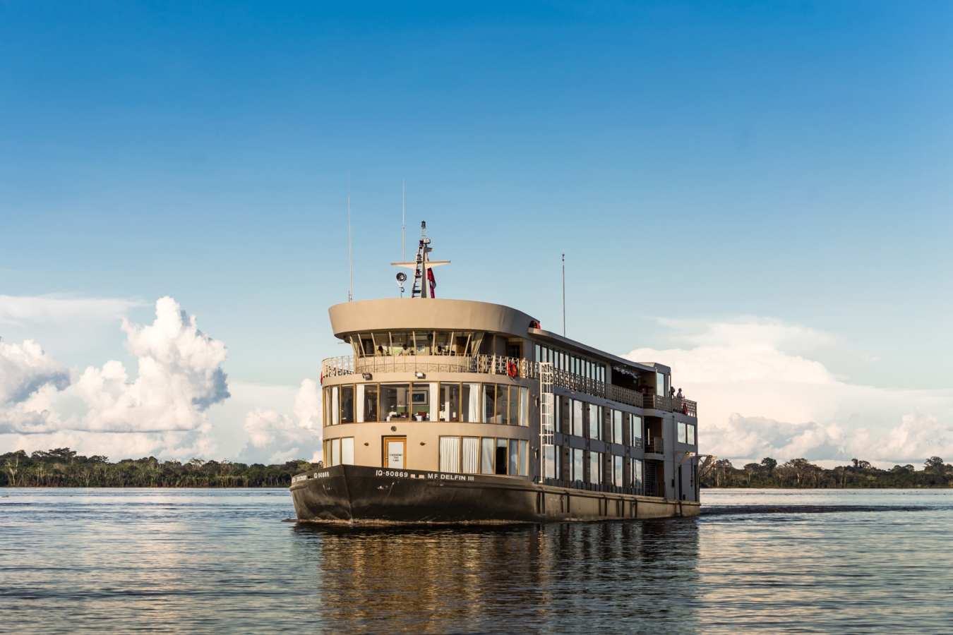 Boat exterior - Delfin III