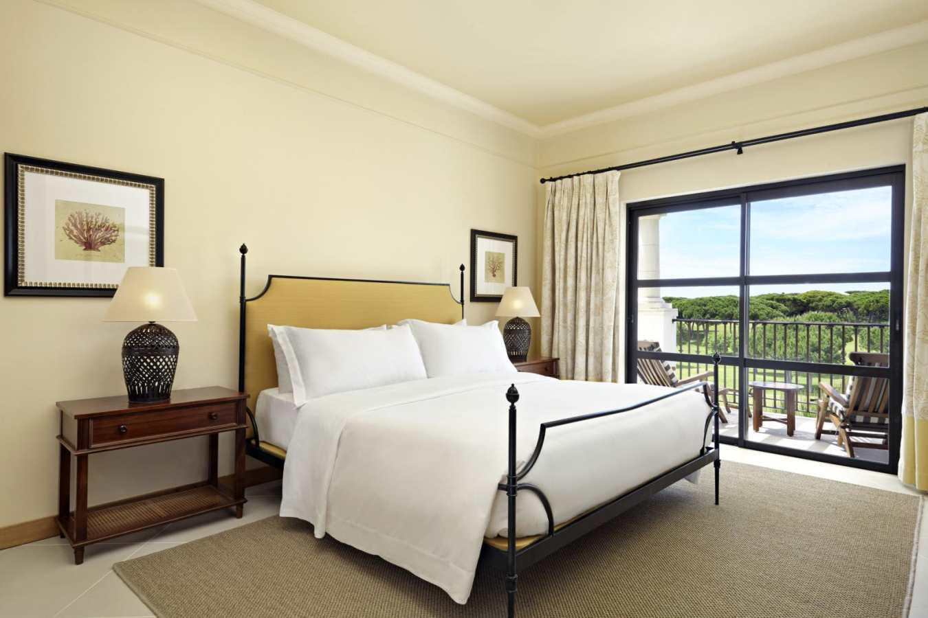 Residences Guest Room - Pine Cliffs