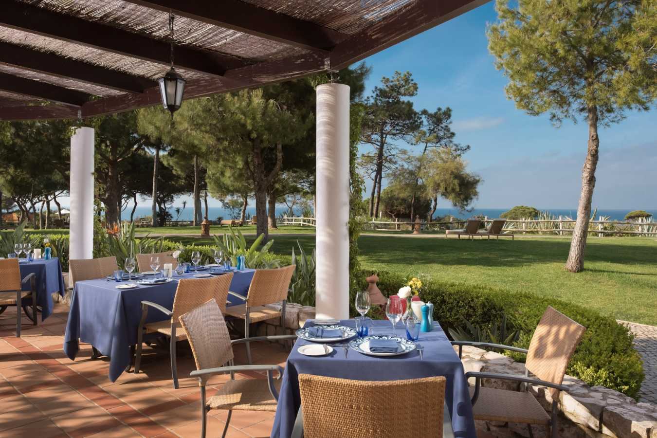 Pescador Restaurant - Pine Cliffs 
