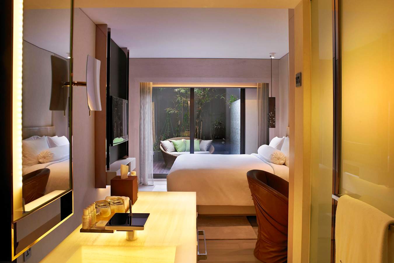 Patio Room - Naumi Hotel