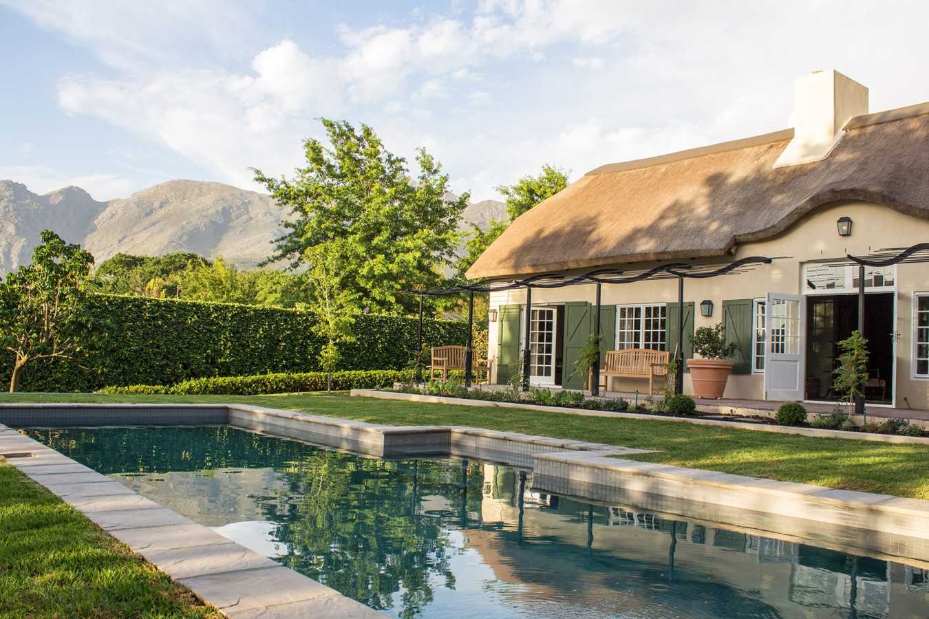 Pool - La Cle Country Lodge