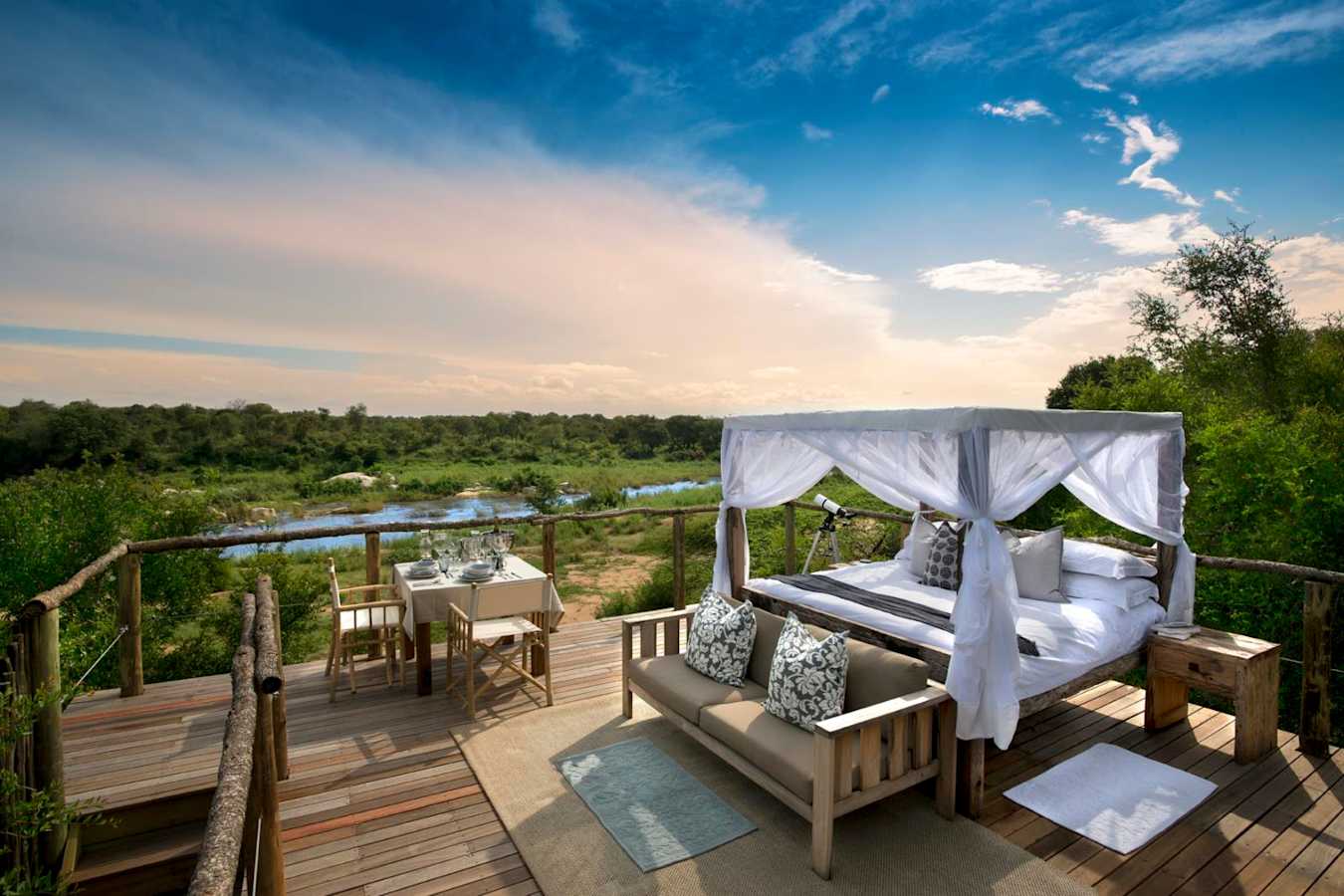 Tinyeleti Treehouse - Lion Sands River Lodge