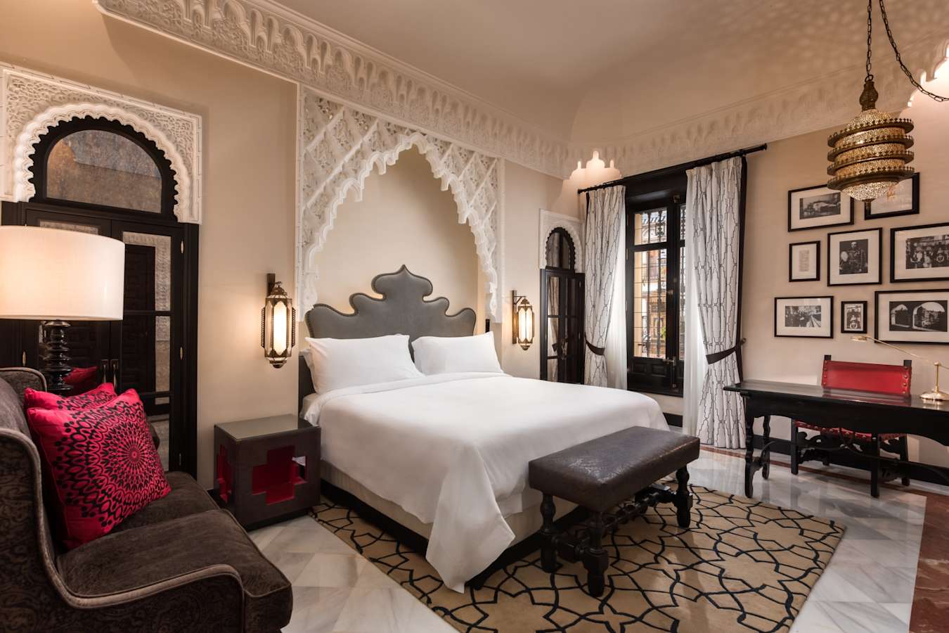 Moorish style Grand Deluxe Room - Hotel Alfonso XIII