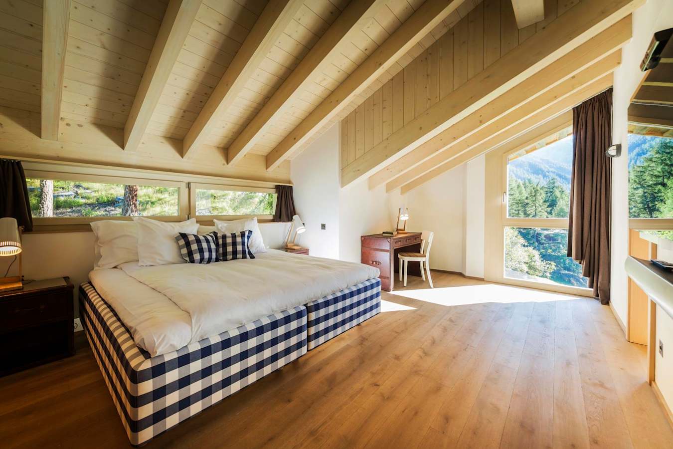Roof room, Owner's Lodge - Cervo Moutain Resort Summer