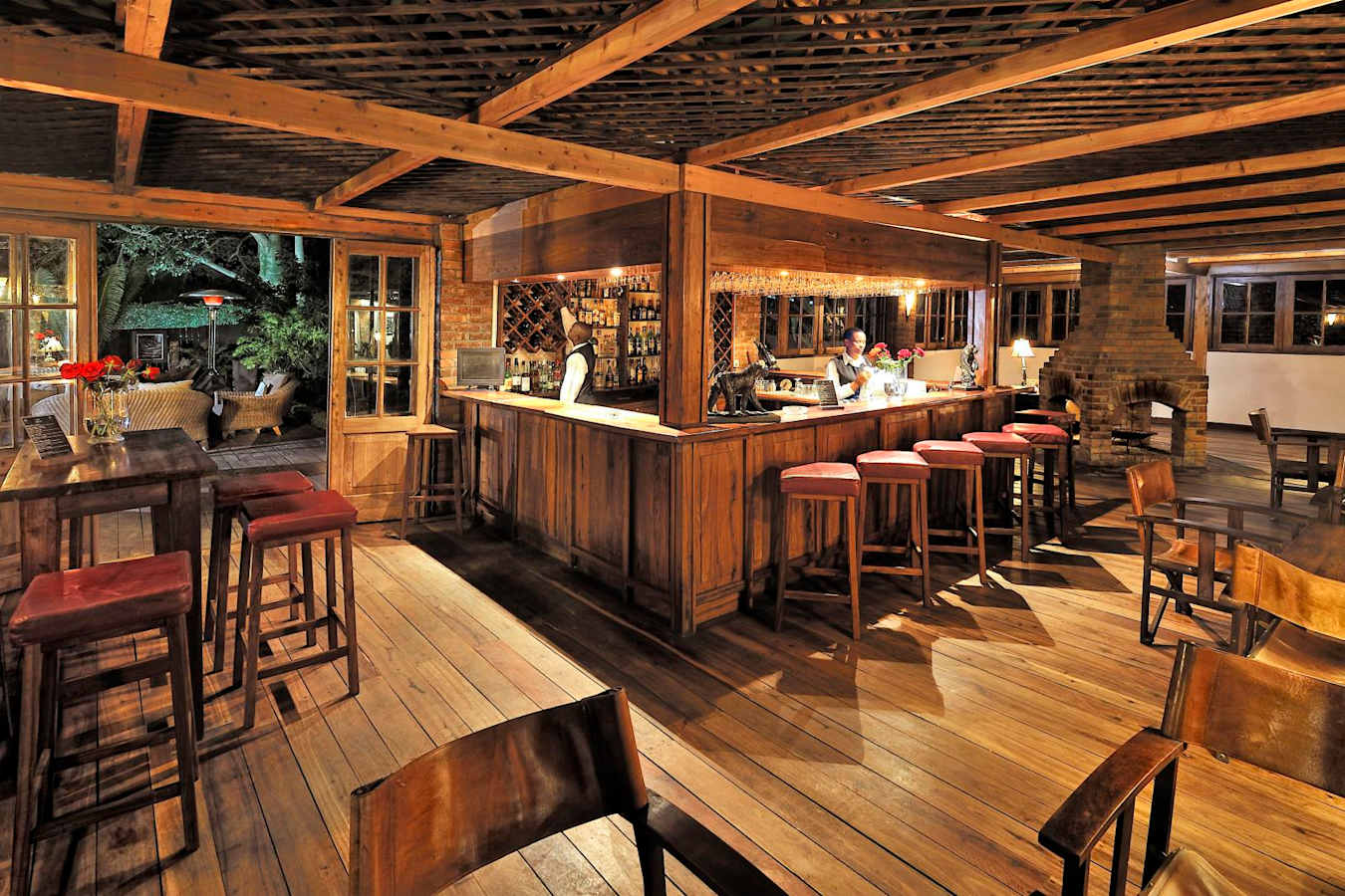 Hotel Bar - Arusha Coffee Lodge