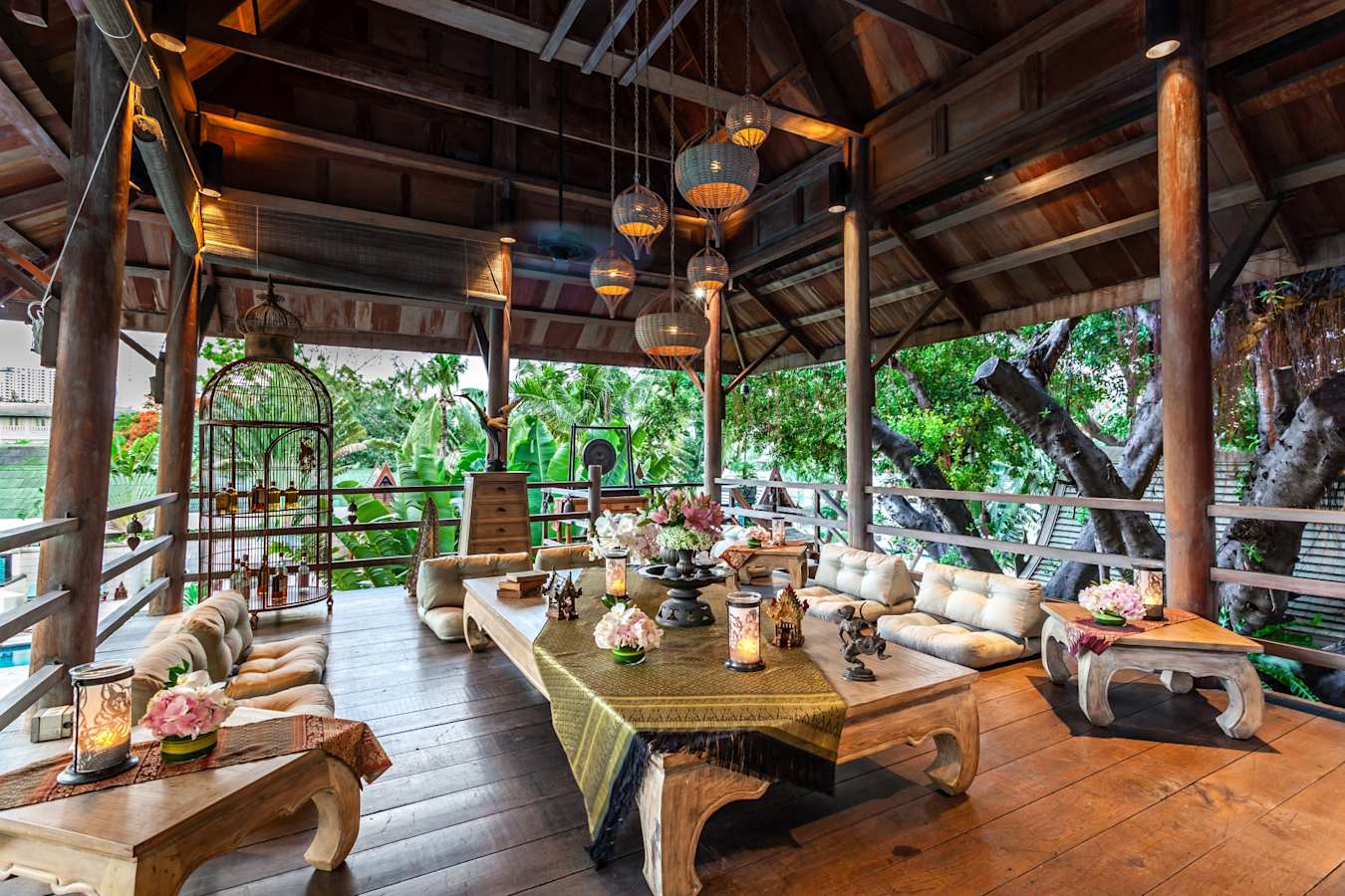 Thiptara Lounge - Peninsula Bangkok