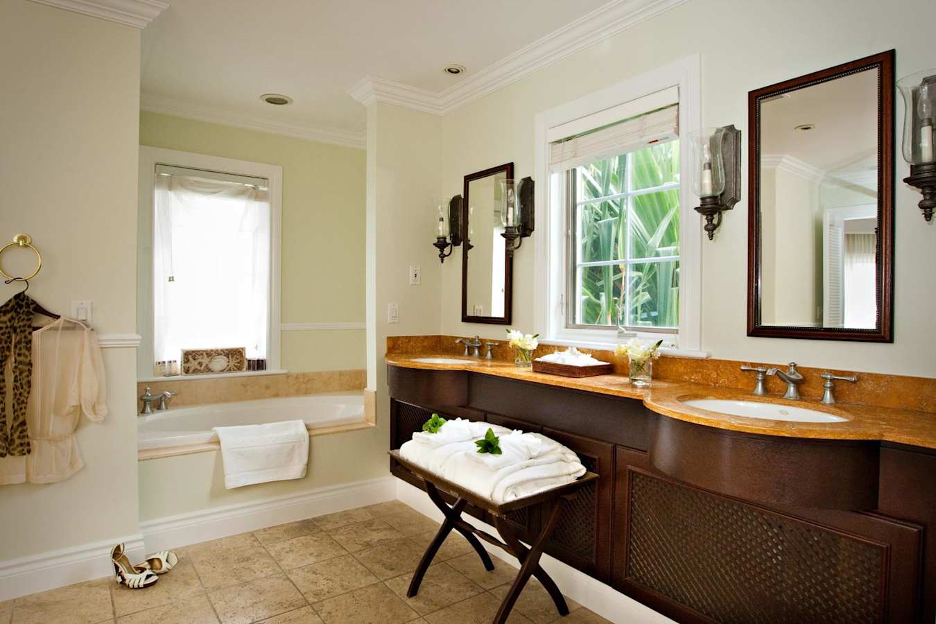 Three bedroom -Point Grace