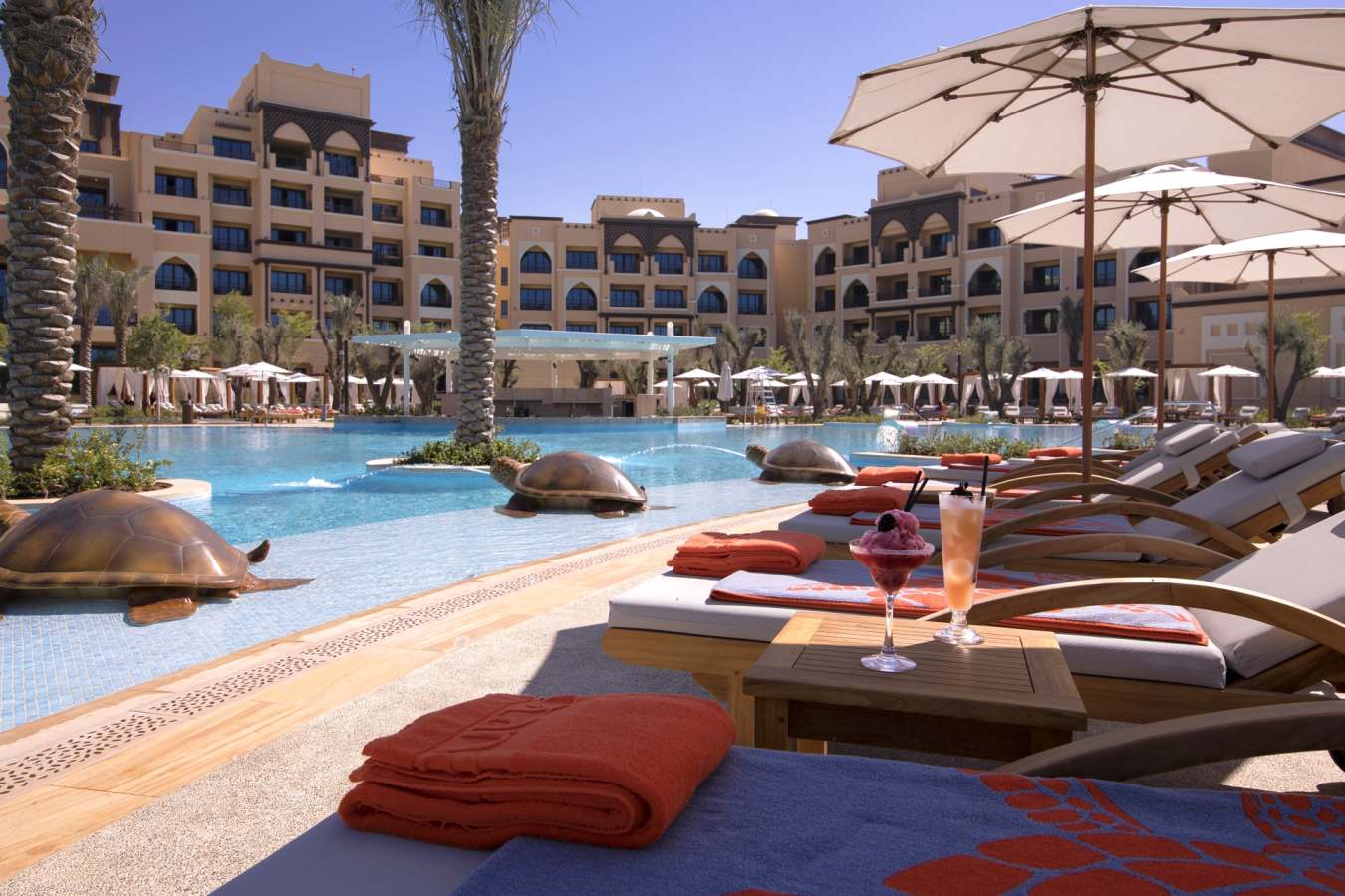 Saadiyat Rotana Resort  Villas - Pool view 