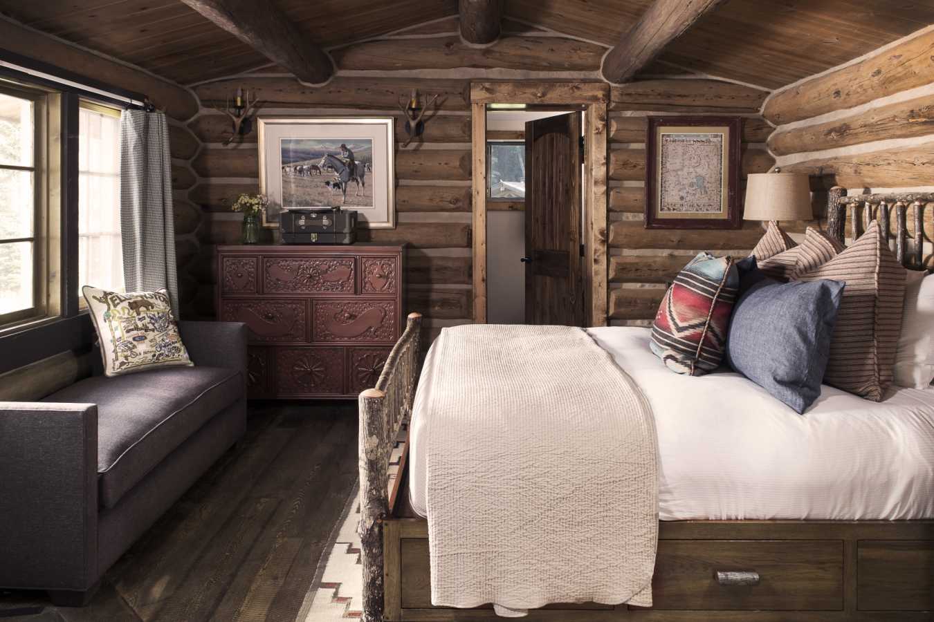 Chipmunk Cabin 