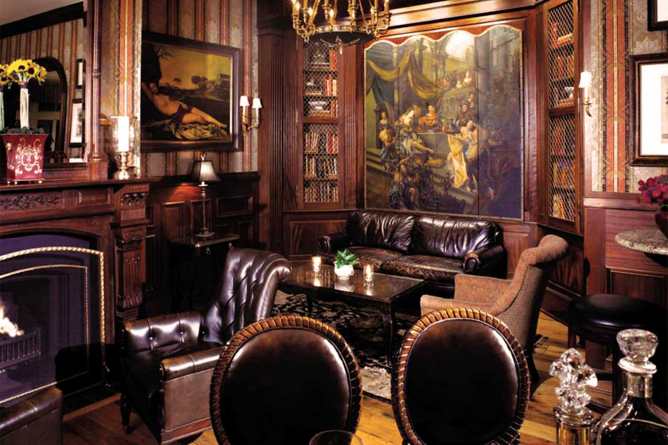 Bar area - The Chanler