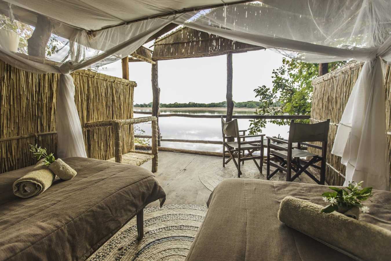 Bush chalet - Island Bush Camp