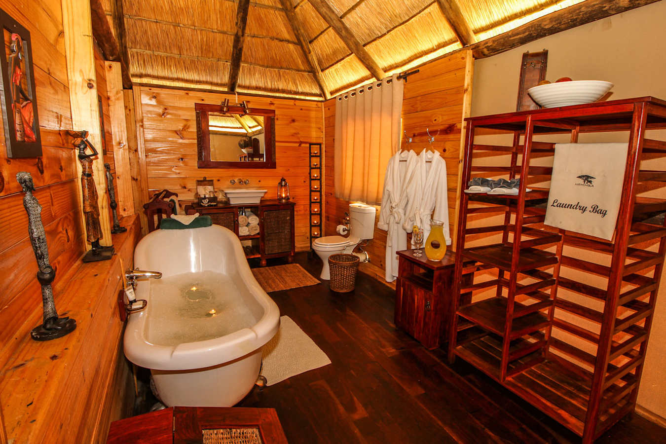 Nehimba - Bathroom