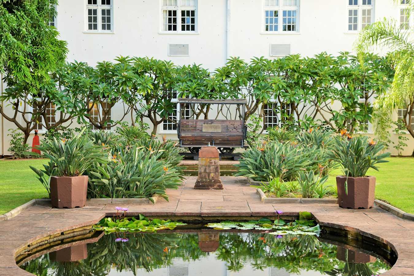 Courtyard   - Victoria Falls Hotel