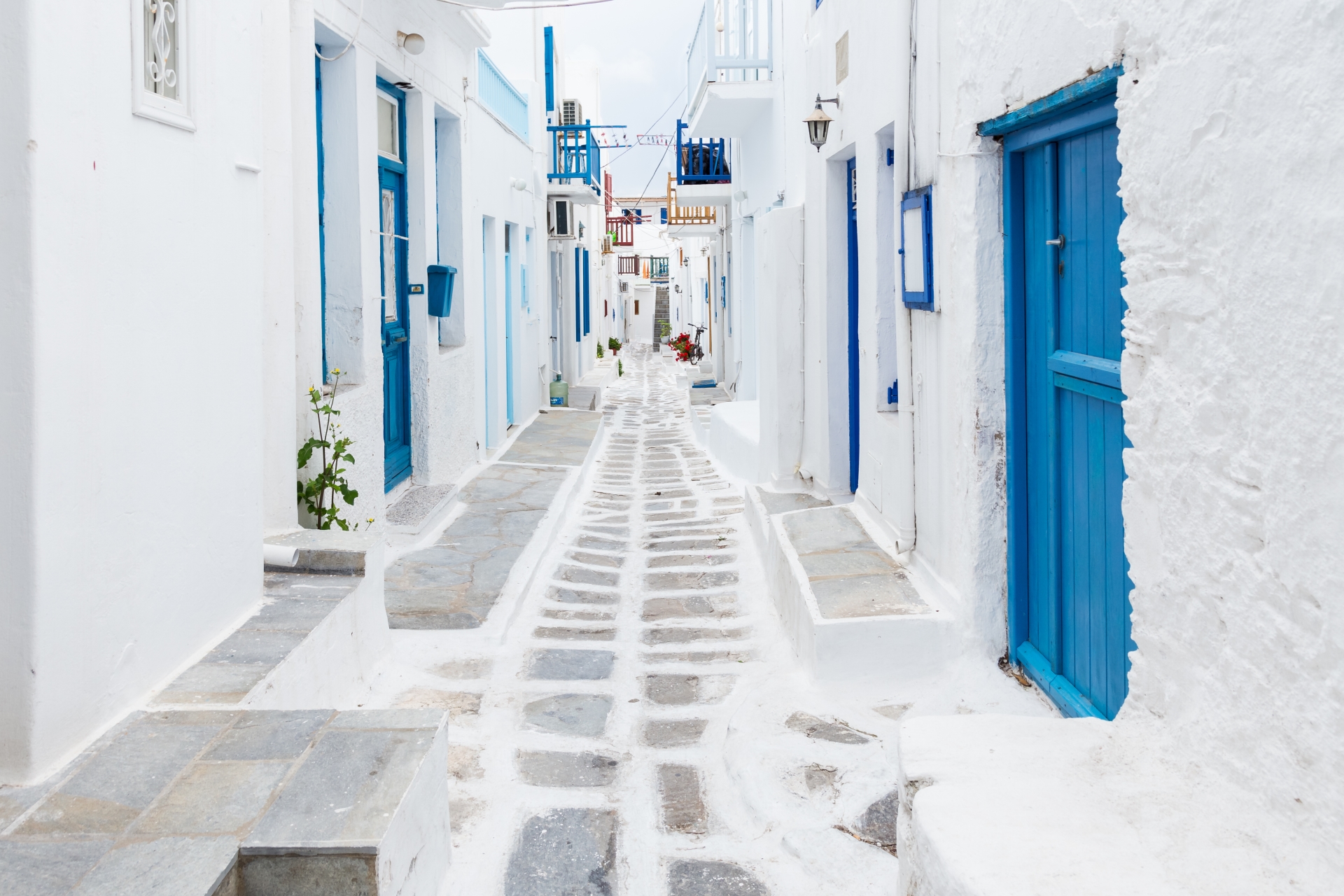 Extraordinary Mykonos & Santorini 
