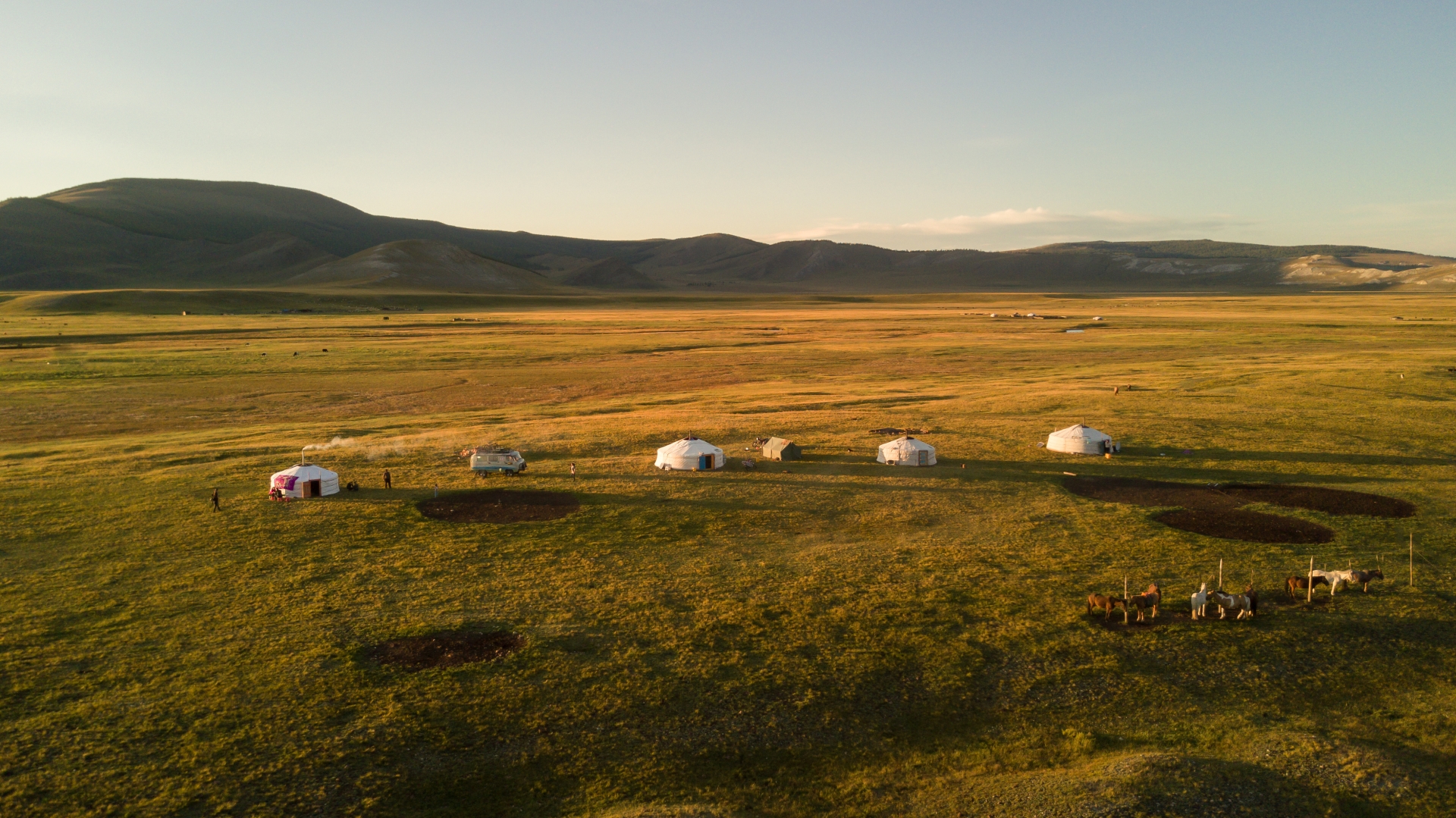 Ultimate Mongolia with Naadam Festival 