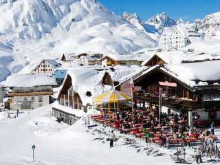 The best lunch spots on the slopes