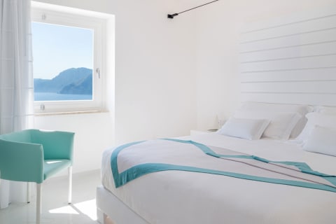Deluxe Corner Sea View