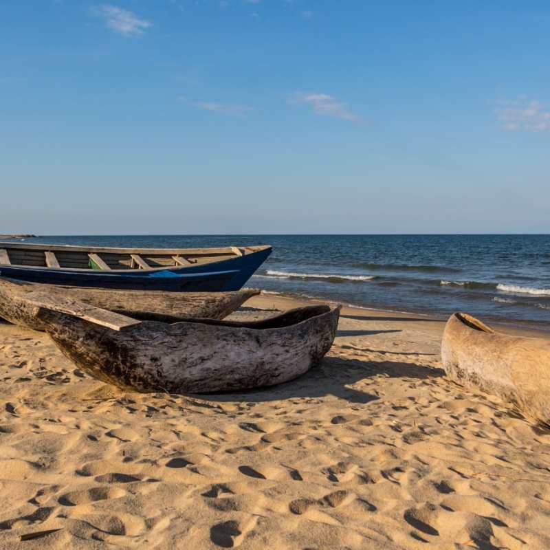 Mokoro on the beach - Lake Malawi