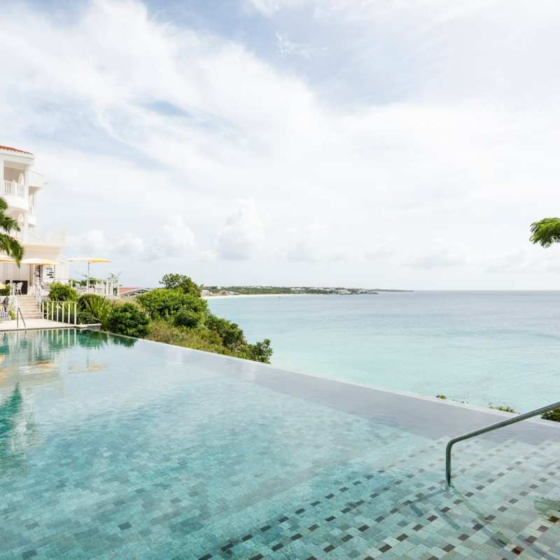 Infinity pool 