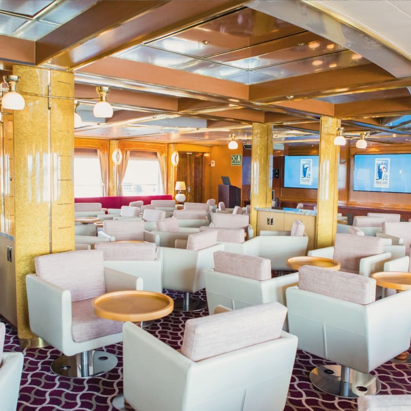 Club Lounge 