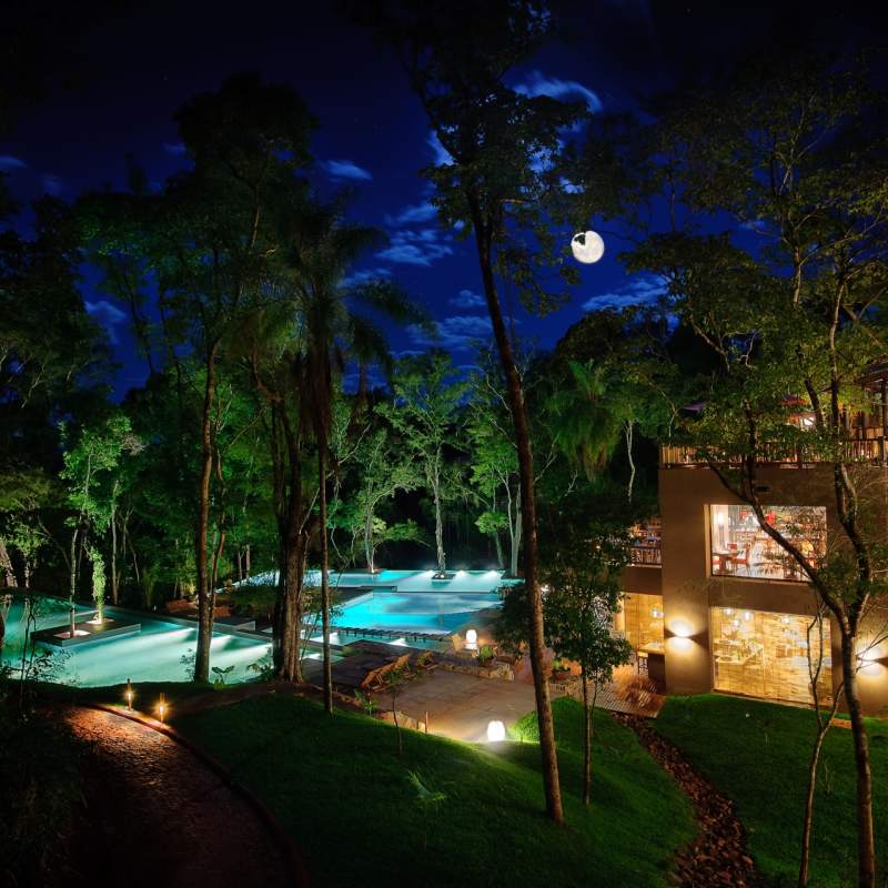 Hotel at night - Loi Suites Iguazu